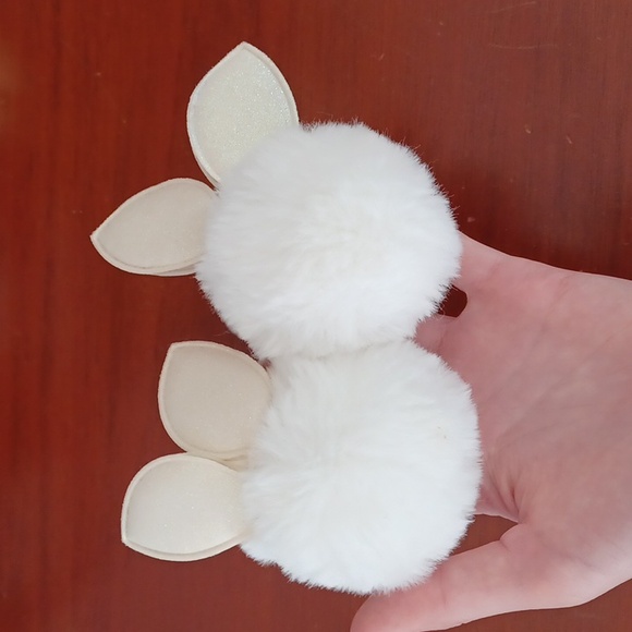 3/ $20 Bundle of hair accessories for girls from Ardene and Claire's. - Picture 5 of 11